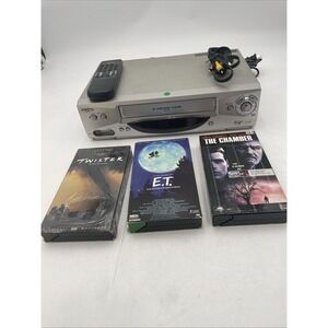 Sanyo VWM-400 4Head VCR Recorder/Player W/Remote+Cables+3 Movies Tested